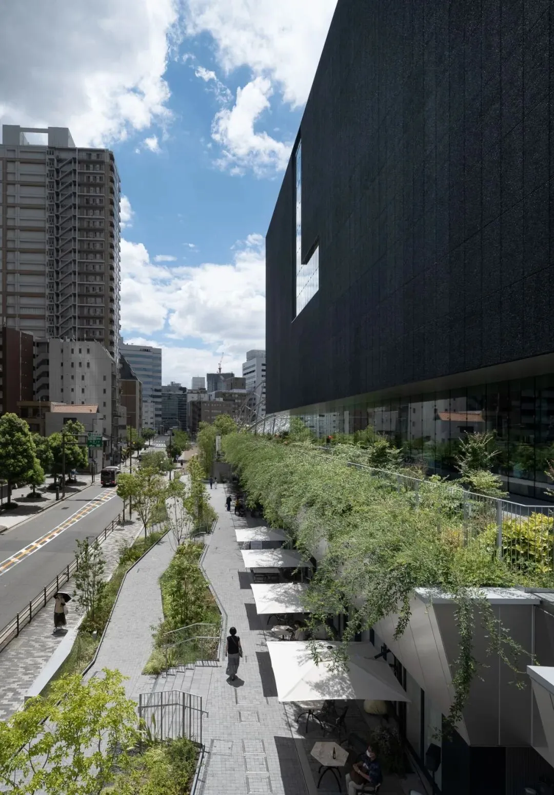 【钢结构·设计】“黑盒子”体量,“漂浮”的钢结构美术馆建筑(图7) 图片