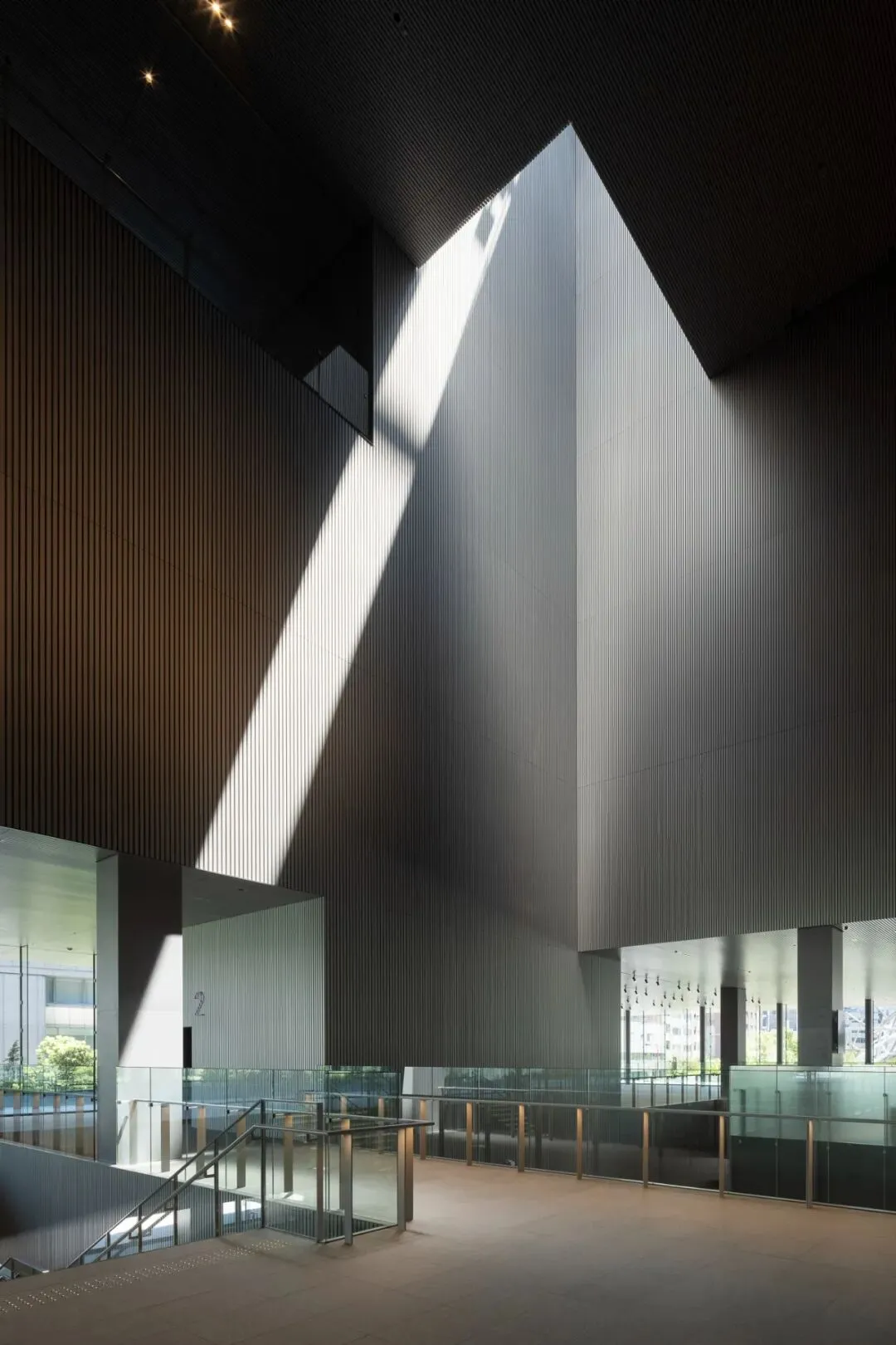 【钢结构·设计】“黑盒子”体量,“漂浮”的钢结构美术馆建筑(图25) 图片